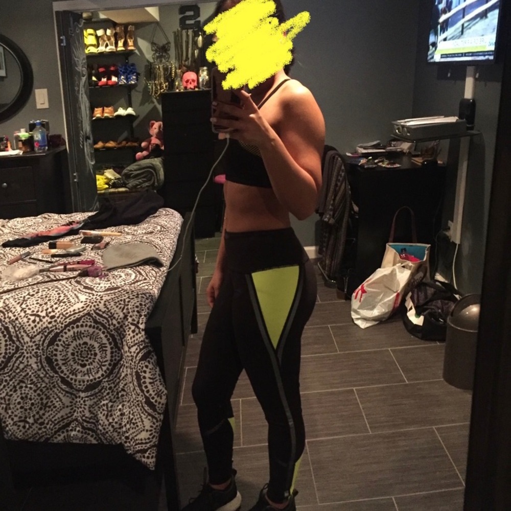 VS Sport workout leggings